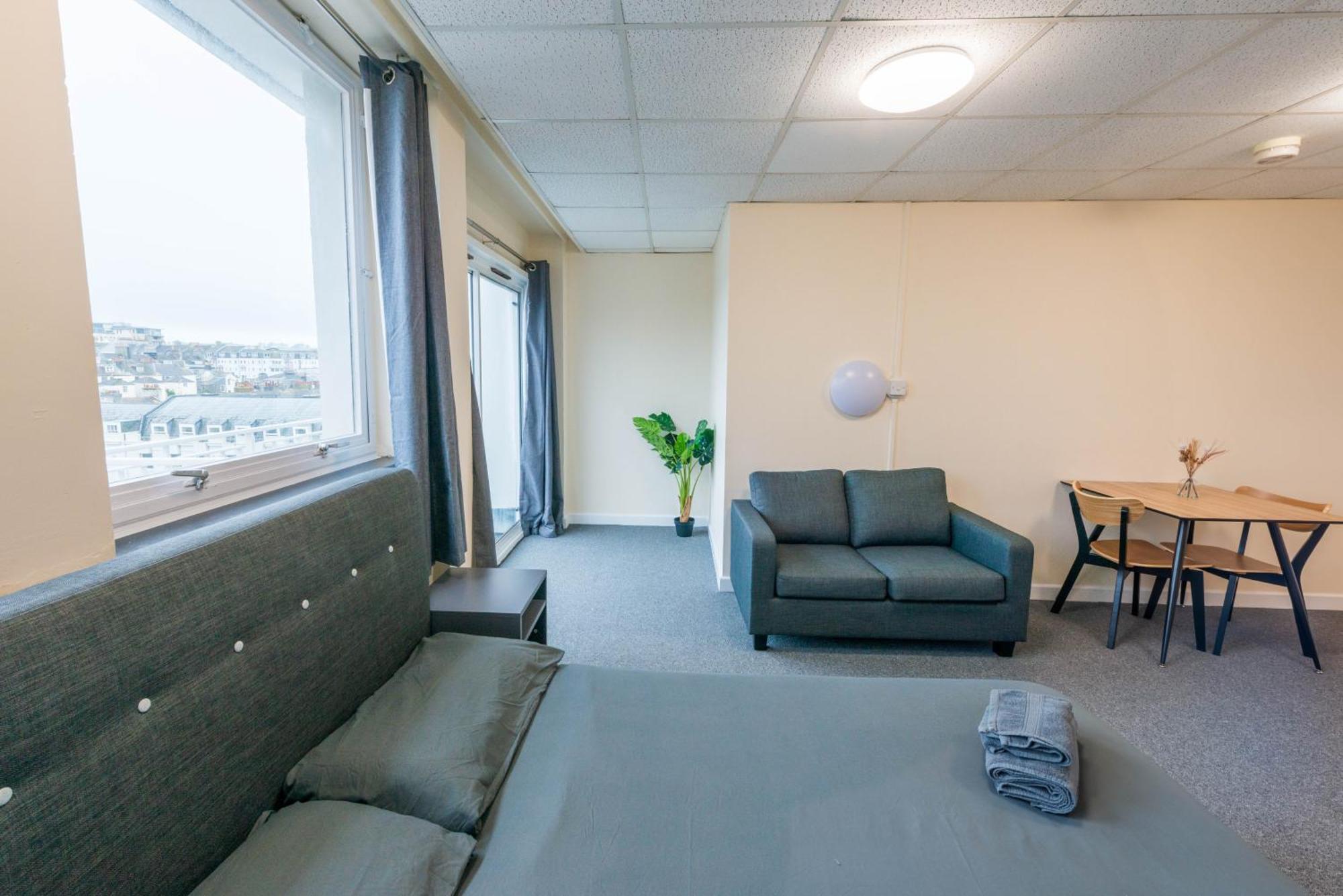 Superior Sea View Apartment 5 Plymouth Exterior photo